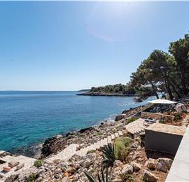 6 bedroom villa with infinity pool and sea views, Korcula Island, sleeps 12
